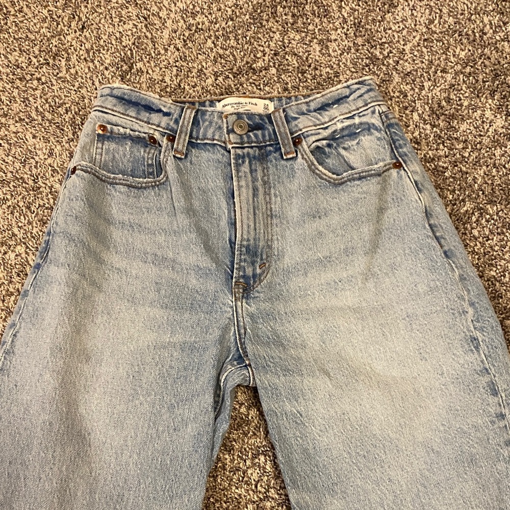 Abercrombie & Fitch Light Blue High Rise Jeans - Picture 4 of 4